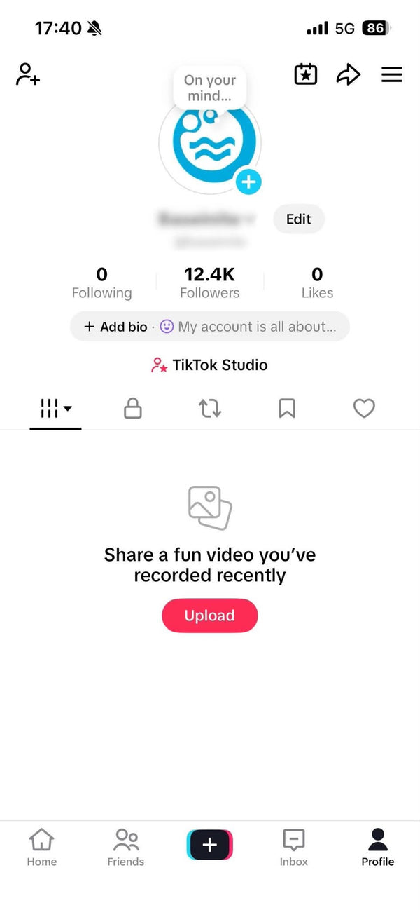 TikTok акаунт с 12.400 последователи